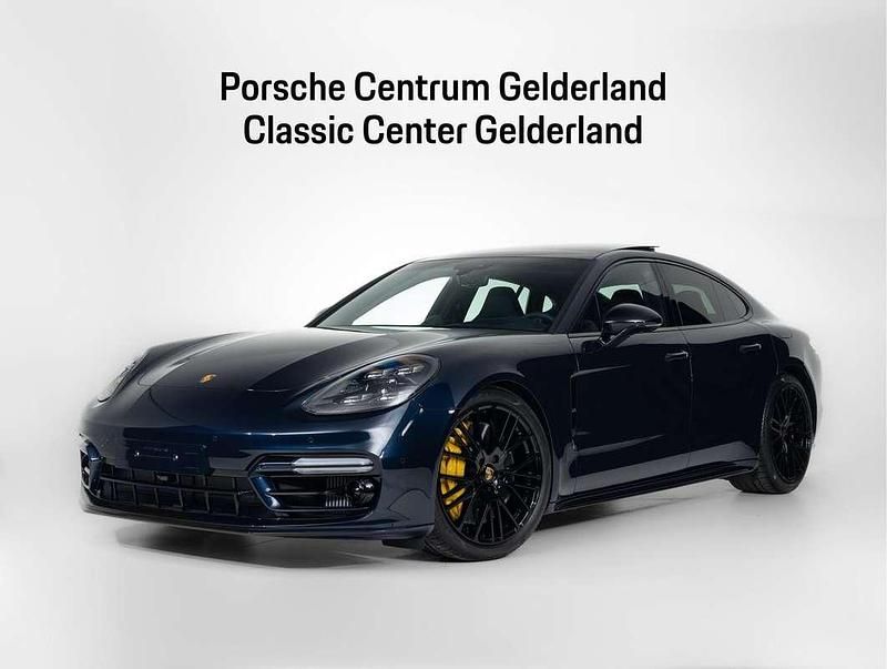 Nachtblauw metallic Gebruikt 2024 Porsche Panamera Turbo S Sedan | € 199.900 (Goede deal) - Afbeelding 1/4