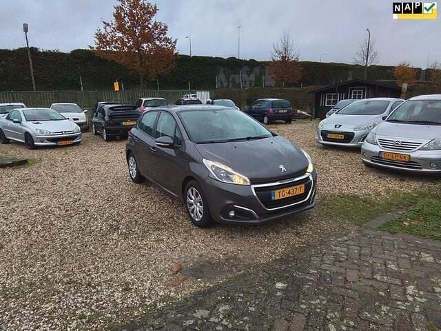 Grijs Gebruikt 2018 Peugeot 208 S Hatchback | € 8.998 (Eerlijke prijs) - Afbeelding 1/4