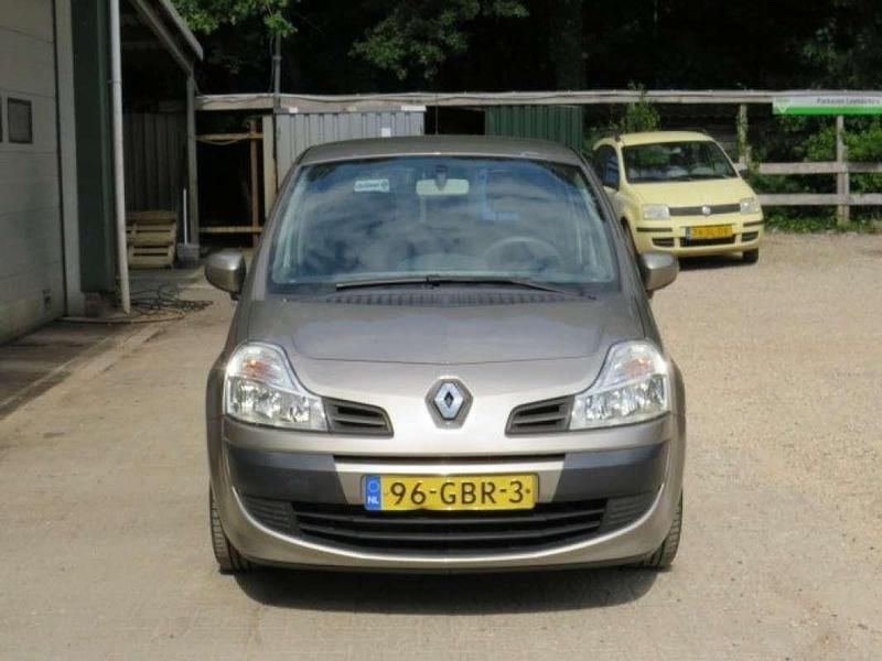 Occasion Renault Grand Modus Expression 101 PK (74 kW) 2008 Grijs MPV
