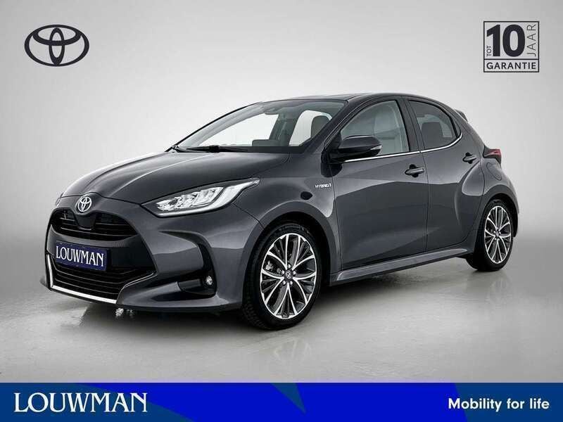 Grijs Gebruikt 2021 Toyota Yaris Hybrid Executive Hatchback | € 22.945 (Eerlijke prijs) - Afbeelding 1/3