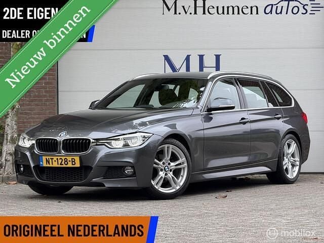 Grijs Gebruikt 2017 BMW 318 M Sport Stationwagen | € 13.995 (Goede deal) - Afbeelding 1/4