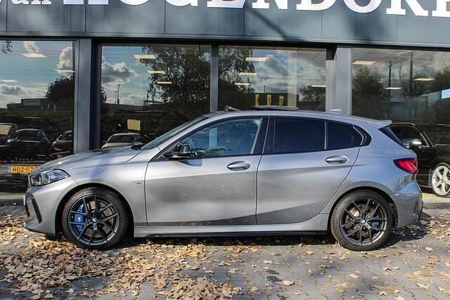 Occasion BMW M135 Executive 306 PK (225 kW) 2022 Grijs Hatchback