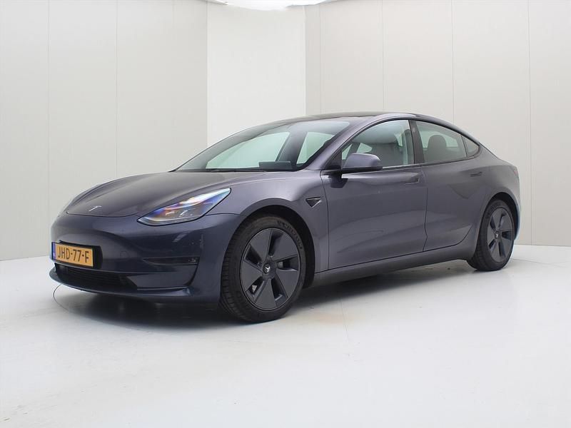 Grijs, metallic lak Gebruikt 2021 Tesla Model 3 Long Range AWD Sedan | € 27.900 (Eerlijke prijs) - Afbeelding 1/4
