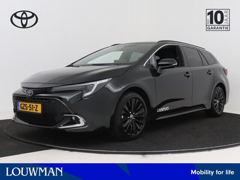 Zwart Gebruikt 2024 Toyota Corolla Hybrid Stationwagen | € 40.000 (Eerlijke prijs) - Afbeelding 1/3