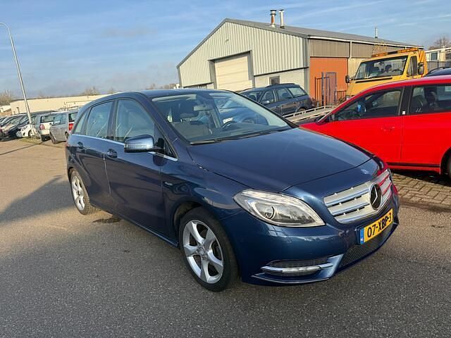 Occasion Mercedes B180 Ambition 123 PK (90 kW) 2012 Blauw MPV