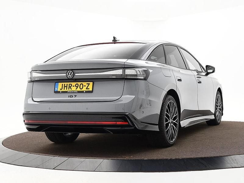 Occasion VW ID.7 Pro 210 kW (286 PK) 2025 Grijs Sedan