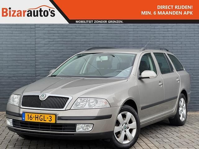 Beige Gebruikt 2008 Skoda Octavia Tour Stationwagen | € 4.925 - Afbeelding 1/4
