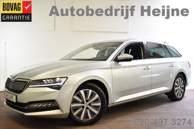 Zilver, metallic lak Gebruikt 2021 Skoda Superb Business Line Stationwagen | € 23.745 (Super prijs) - Afbeelding 1/4