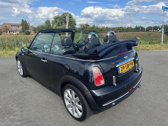 Occasion Mini Cooper Cabriolet Pepper 116 PK (85 kW) 2006 Zwart Cabriolet