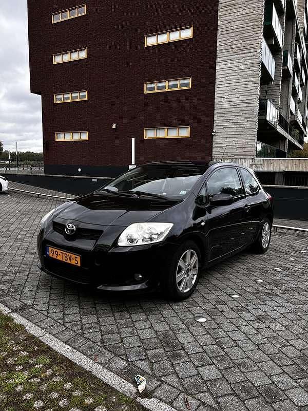 Gebruikt 2008 Toyota Auris Sol Sedan | € 2.850 (Iets duurder) - Afbeelding 1/4