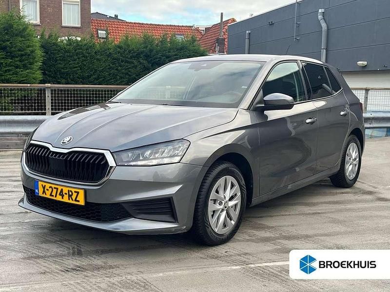 Grijs Gebruikt 2024 Skoda Fabia Comfort Hatchback | € 16.495 (Super prijs) - Afbeelding 1/4