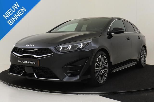 Zwart Gebruikt 2024 Kia ProCeed GT-Line Hatchback | € 33.490 (Eerlijke prijs) - Afbeelding 1/4