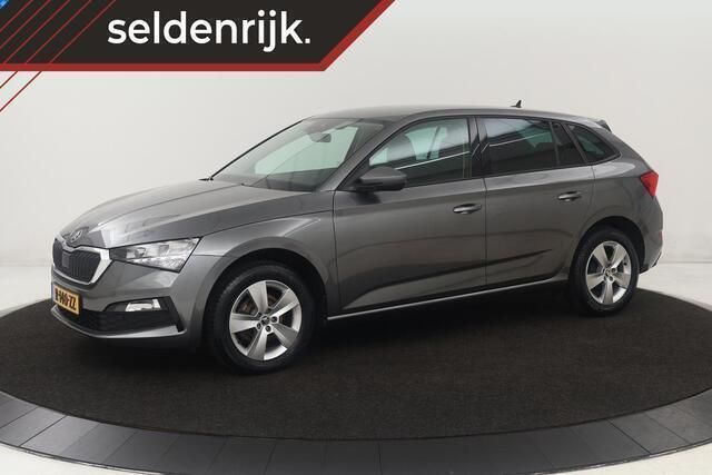Grijs Gebruikt 2023 Skoda Scala Ambition Hatchback | € 16.600 (Goede deal) - Afbeelding 1/4