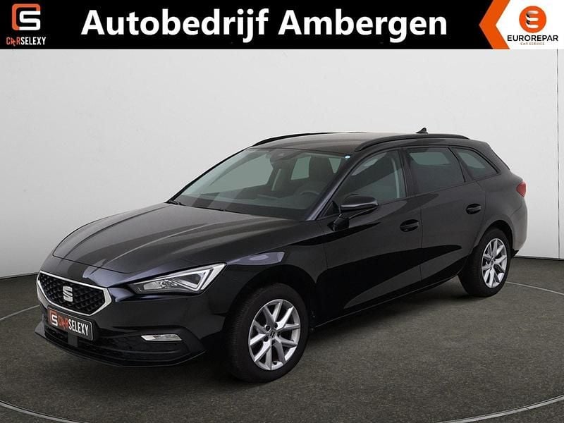 Zwart Gebruikt 2022 Seat Leon Style Stationwagen | € 23.900 (Iets duurder) - Afbeelding 1/4