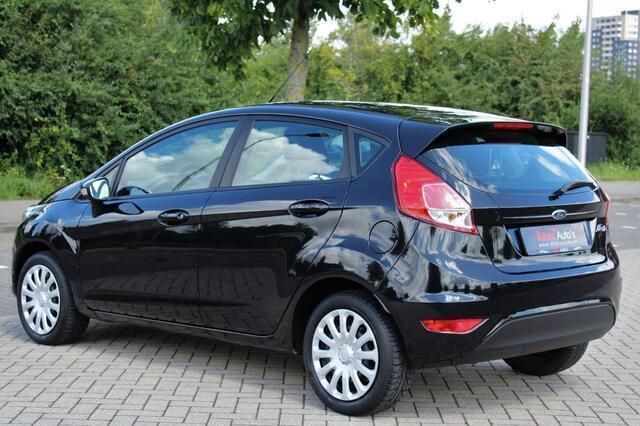 Occasion Ford Fiesta Style 82 PK (60 kW) 2013 Zwart Hatchback