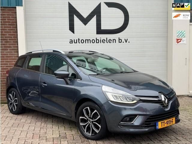 Grijs, metallic lak Gebruikt 2018 Renault Clio GrandTour Intens Stationwagen | € 6.950 (Eerlijke prijs) - Afbeelding 1/4