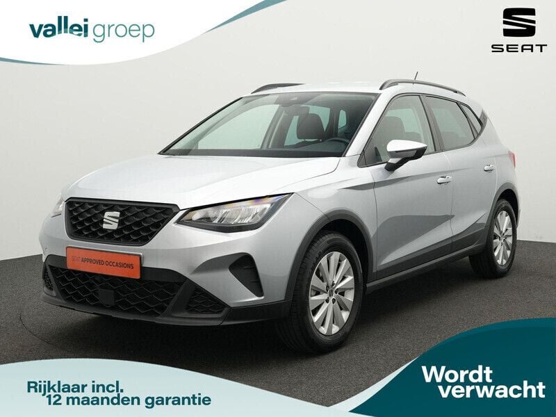 Zilver Gebruikt 2024 Seat Arona Style SUV | € 22.900 (Eerlijke prijs) - Afbeelding 1/4