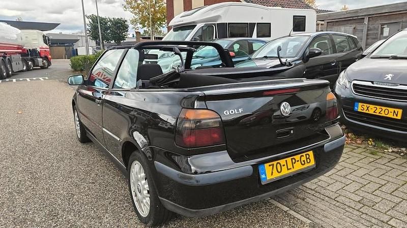 Occasion VW Golf Cabriolet Trendline 2000 Zwart Cabriolet