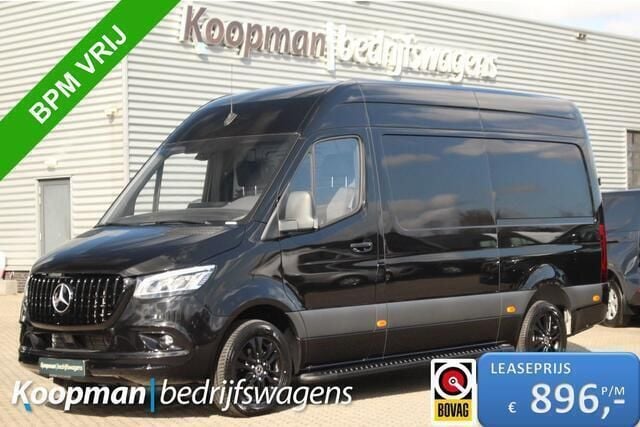 Zwart Nieuw 2024 Mercedes Sprinter Van | € 49.950 - Afbeelding 1/4