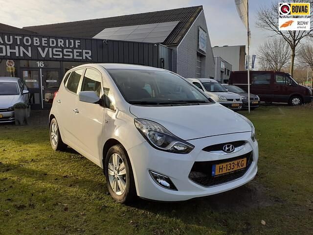 Wit Occasion 2015 Hyundai ix20 GO! Hatchback | € 13.250 (Eerlijke prijs) - Afbeelding 1/4