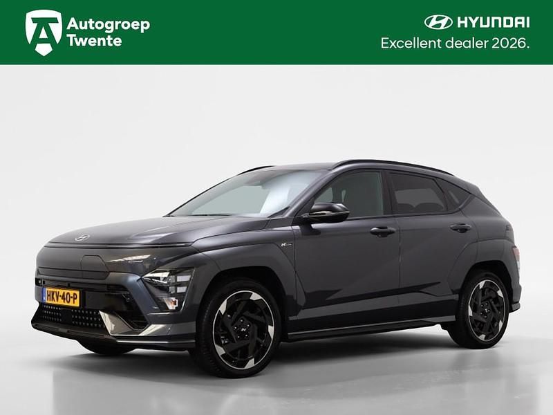 Ecotronic gray (grijs metallic) Occasion 2025 Hyundai Kona N Line SUV | € 33.950 (Eerlijke prijs) - Afbeelding 1/3