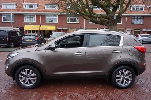 Bruin Gebruikt 2016 Kia Sportage SUV | € 12.344 (Goede deal) - Afbeelding 1/4