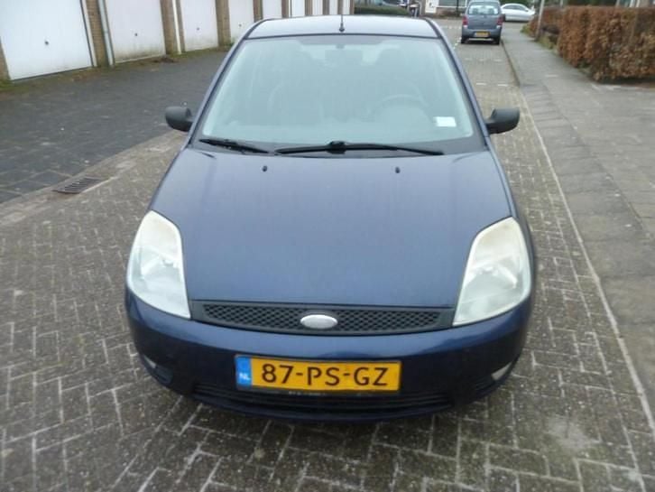 Occasion Ford Fiesta Futura 101 PK (74 kW) 2004 Blauw Hatchback