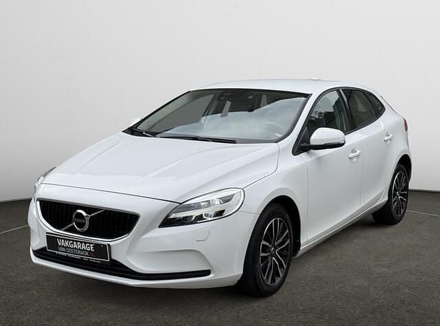 Wit Gebruikt 2016 Volvo V40 Stationwagen | € 13.450 (Super prijs) - Afbeelding 1/4