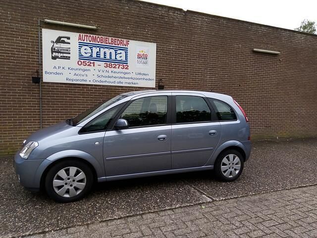 Grijs Gebruikt 2003 Opel Meriva Cosmo MPV | € 2.499 (Duur) - Afbeelding 1/4