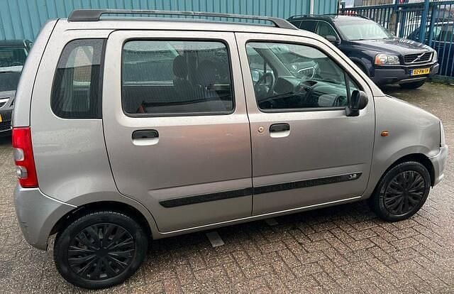 Occasion Suzuki Wagon R GLX 94 PK (69 kW) 2004 Grijs MPV