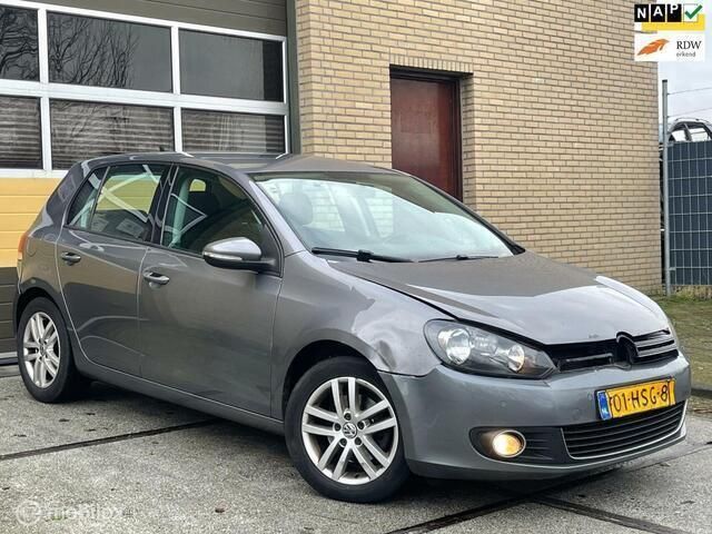 Grijs Gebruikt 2009 VW Golf VI Highline Hatchback | € 2.850 (Eerlijke prijs) - Afbeelding 1/4