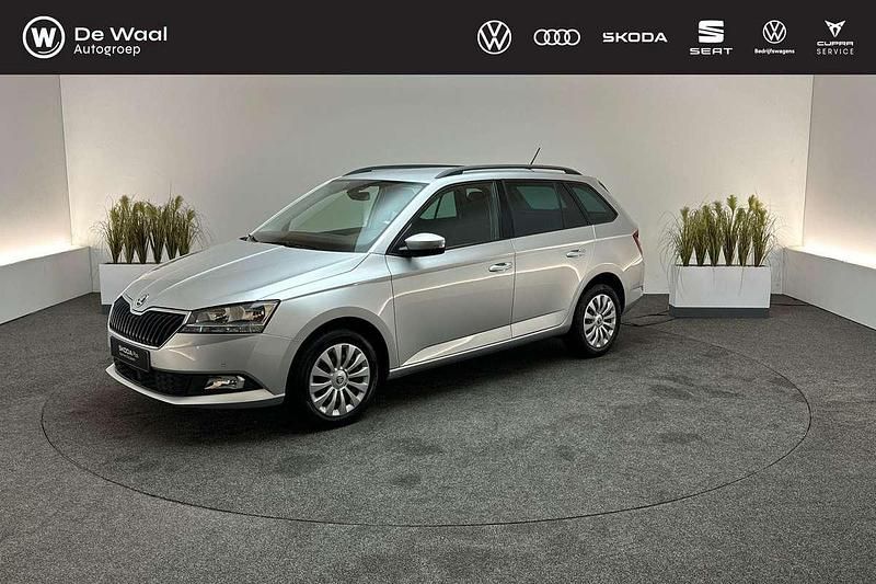 Zilver, metallic lak Gebruikt 2020 Skoda Fabia Business Line Stationwagen | € 14.900 (Eerlijke prijs) - Afbeelding 1/3