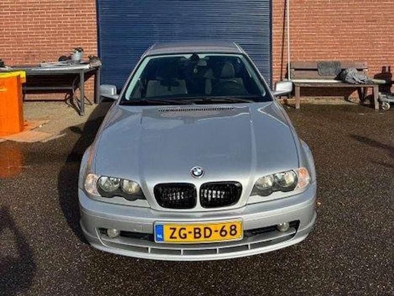 Grijs Gebruikt 1999 BMW 323 Executive Coupé | € 5.500 (Duur) - Afbeelding 1/4