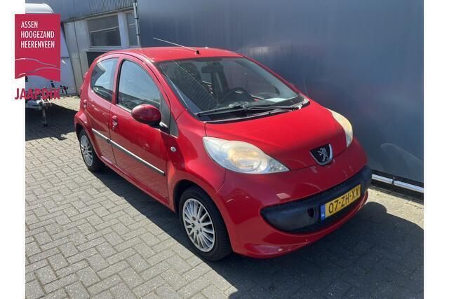 Rood Gebruikt 2008 Peugeot 107 Hatchback | € 1.944 (Eerlijke prijs) - Afbeelding 1/4