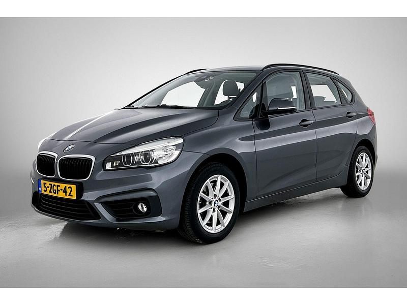 Grijs Gebruikt 2015 BMW 220 Executive Stationwagen | € 12.995 (Iets duurder) - Afbeelding 1/3