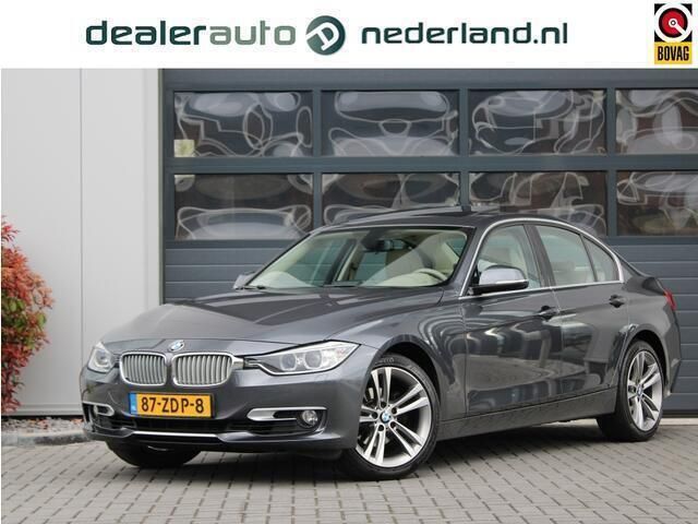 Grijs Gebruikt 2012 BMW 320 Sedan | € 13.950 (Iets duurder) - Afbeelding 1/4
