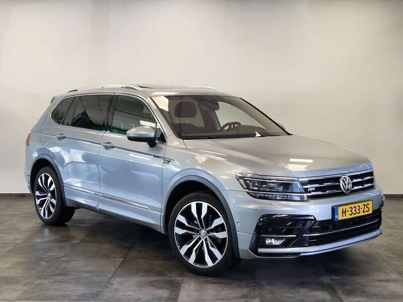 Grijs Gebruikt 2020 VW Tiguan Allspace Highline SUV | € 33.450 (Duur) - Afbeelding 1/4