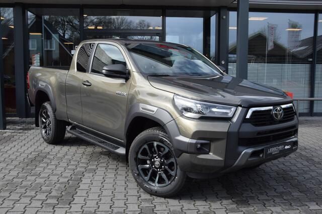 Beige Nieuw 2024 Toyota HiLux Pickup | € 49.950 (Super prijs) - Afbeelding 1/4