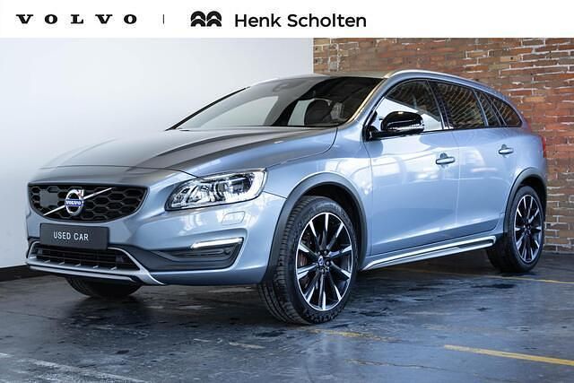 Blauw Gebruikt 2017 Volvo V60 CC Stationwagen | € 26.950 (Eerlijke prijs) - Afbeelding 1/4