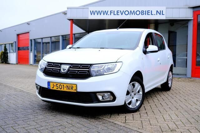 Wit Gebruikt 2020 Dacia Sandero Comfort Hatchback | € 8.250 (Super prijs) - Afbeelding 1/4