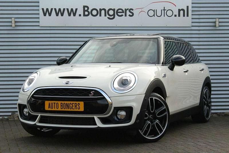 Wit Occasion 2017 Mini John Cooper Works Clubman Chili Stationwagen | € 19.800 (Goede deal) - Afbeelding 1/4