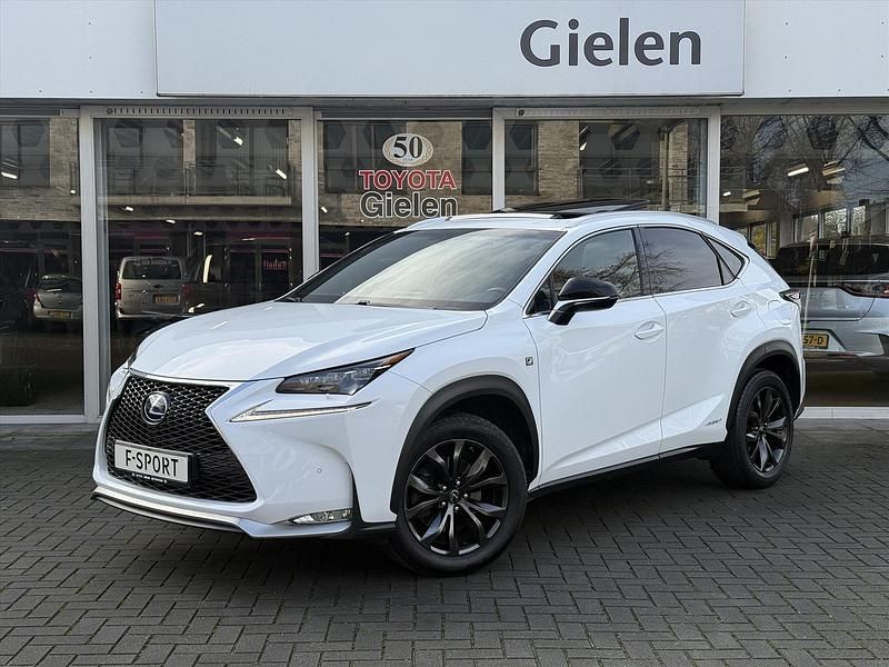 Wit Gebruikt 2017 Lexus NX300h Sport Line SUV | € 26.900 (Eerlijke prijs) - Afbeelding 1/4