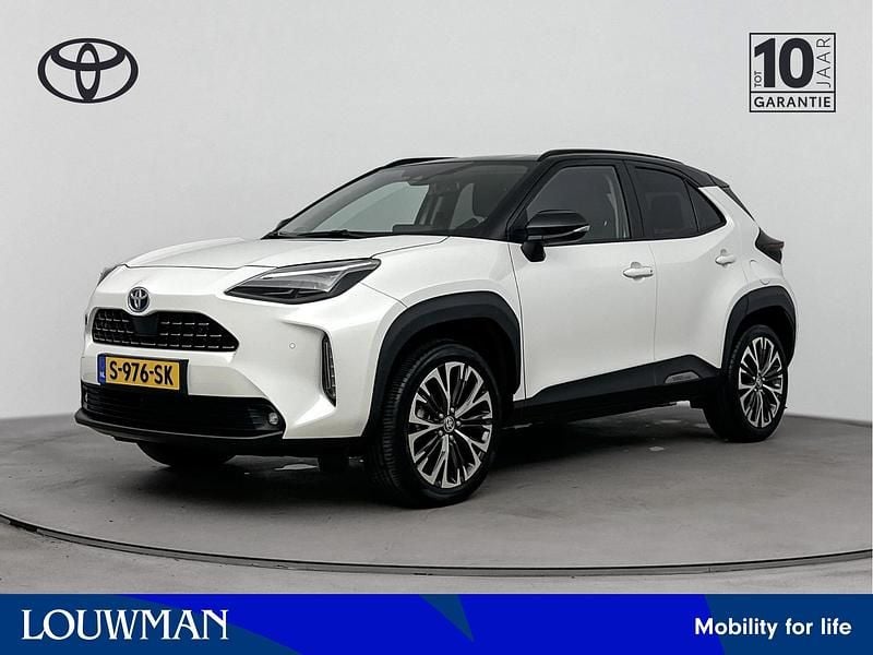 Wit Gebruikt 2023 Toyota Yaris Cross Executive SUV | € 29.950 (Eerlijke prijs) - Afbeelding 1/3