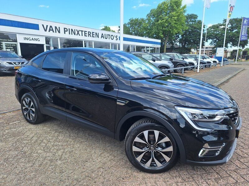 Zwart, metallic lak Gebruikt 2024 Renault Arkana SUV | € 26.500 (Eerlijke prijs) - Afbeelding 1/4