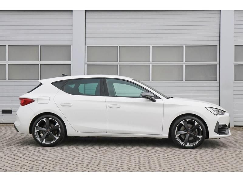 Occasion Cupra Leon 204 PK (150 kW) 2022 Wit Hatchback