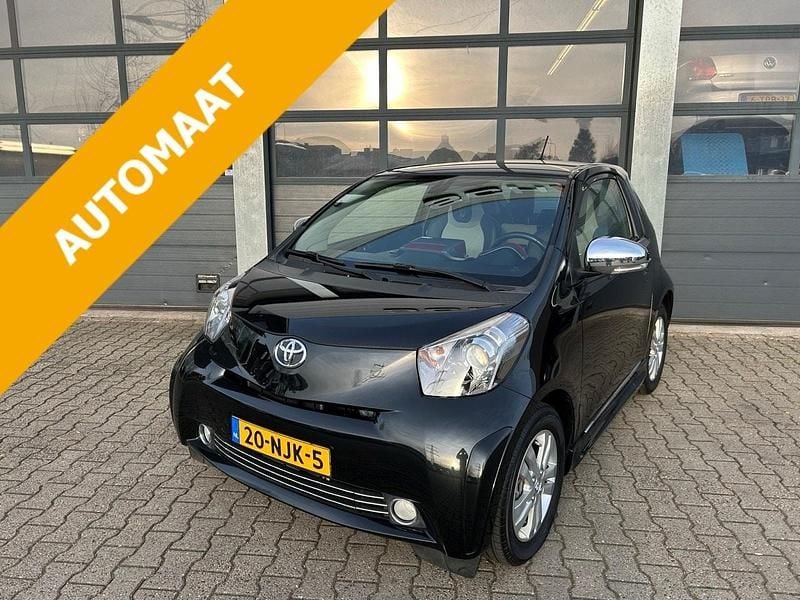 Zwart Gebruikt 2010 Toyota iQ Hatchback | € 9.835 (Duur) - Afbeelding 1/4