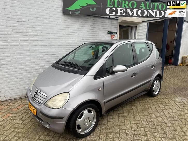 Grijs (metallic) Occasion 2000 Mercedes A160 Elegance MPV | € 2.299 (Eerlijke prijs) - Afbeelding 1/4
