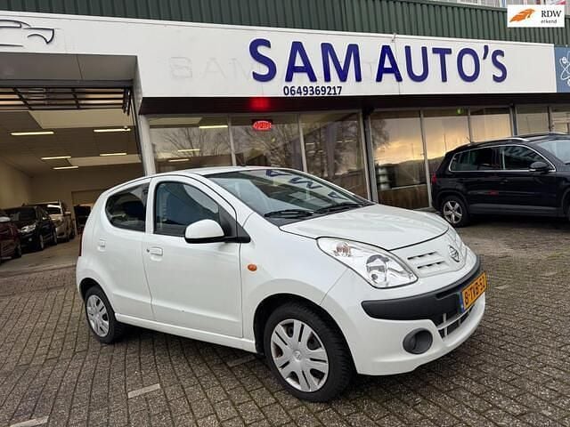 Wit (metallic) Gebruikt 2011 Nissan Pixo Acenta Hatchback | € 2.450 (Goede deal) - Afbeelding 1/4