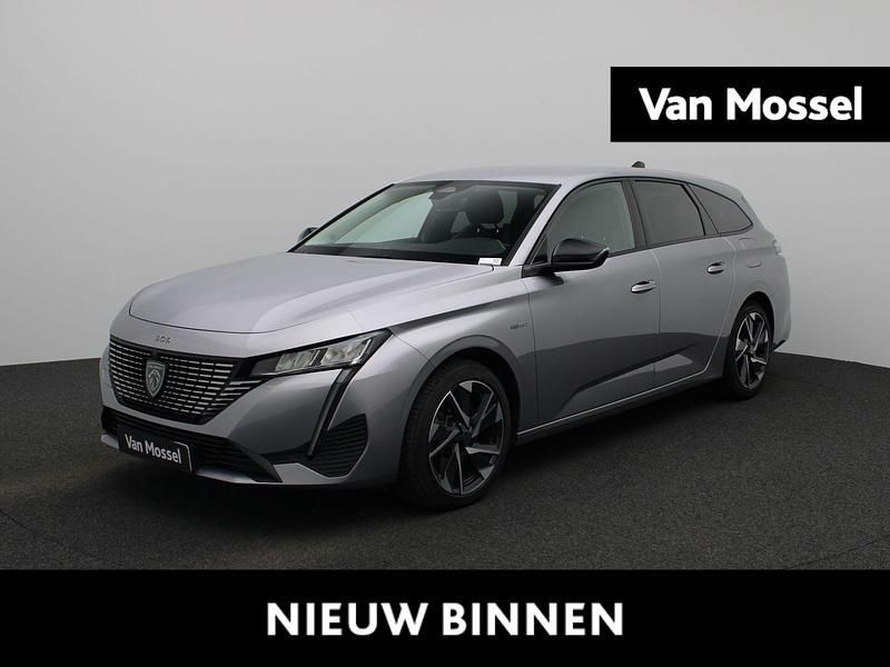 Grijs Gebruikt 2023 Peugeot 308 Allure Stationwagen | € 25.900 (Goede deal) - Afbeelding 1/4