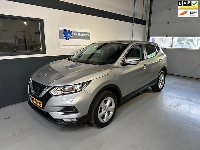 Grijs, metallic lak Gebruikt 2018 Nissan Qashqai Acenta SUV | € 14.450 (Goede deal) - Afbeelding 1/4